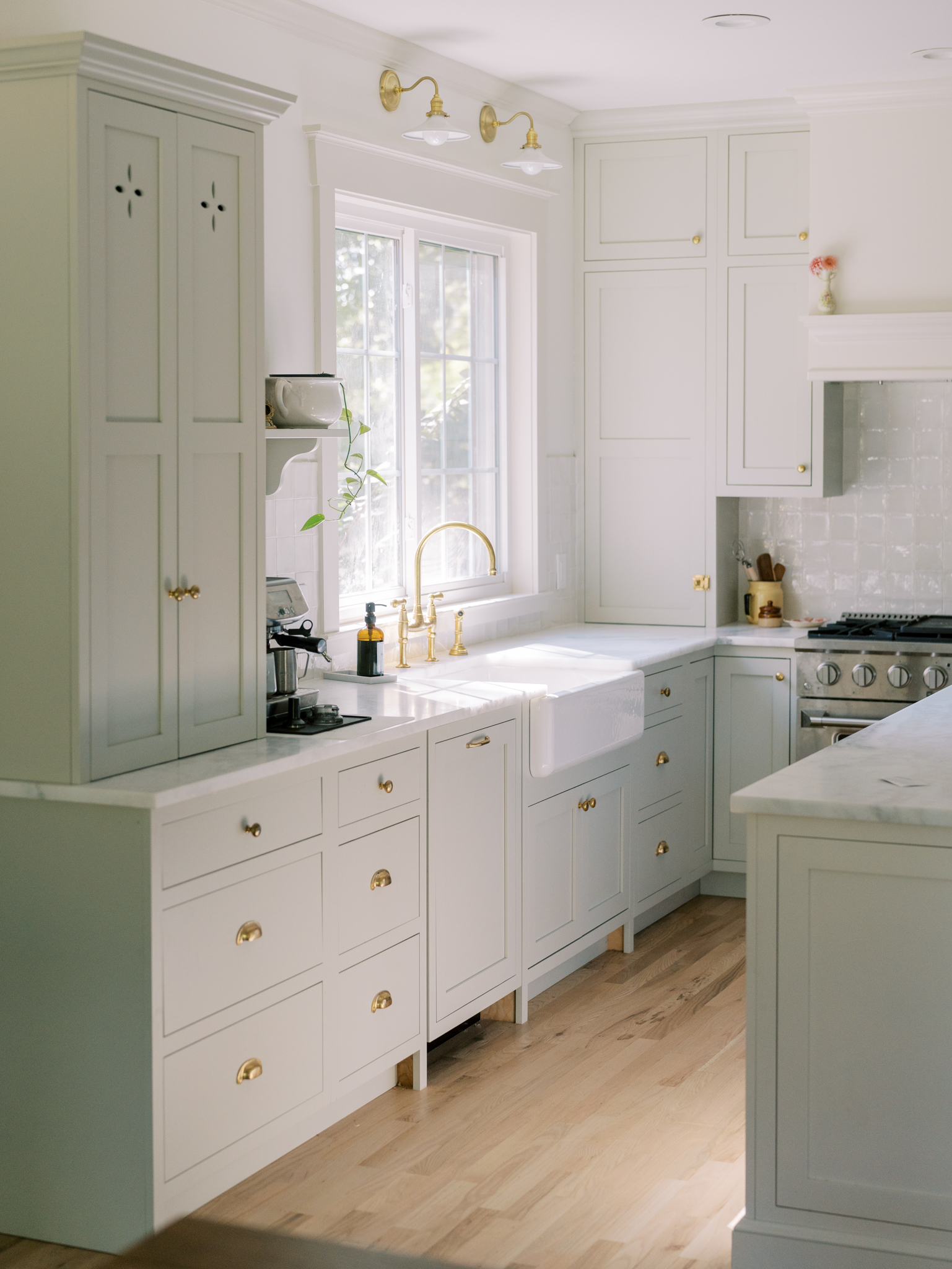 Dreamy kitchen remodel details with the Cabinet Joint.