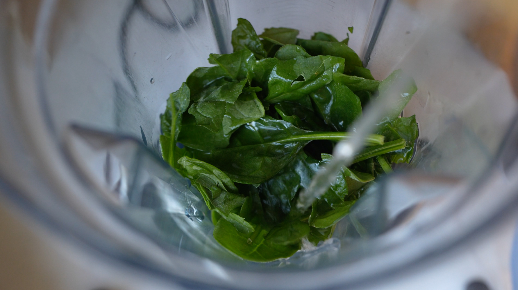 green juice in the vitamix