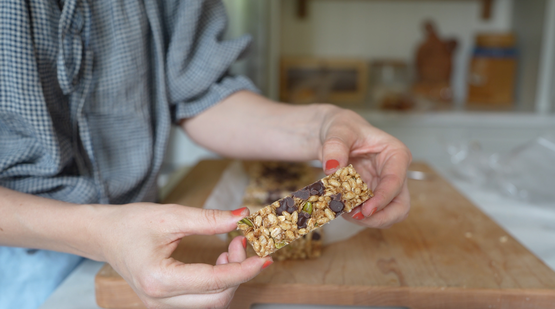 Back-to-School Freezer Meal Prep healthy chewy seedy granola bars