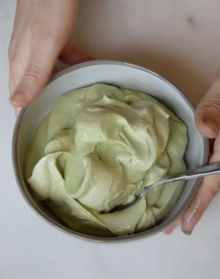 tropical mango protein smoothie bowl