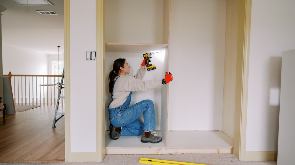 building a DIY custom closet