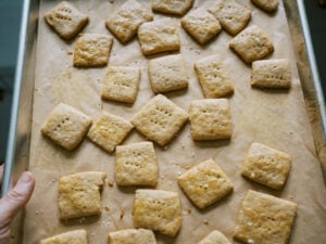 einkorn butter crackers
