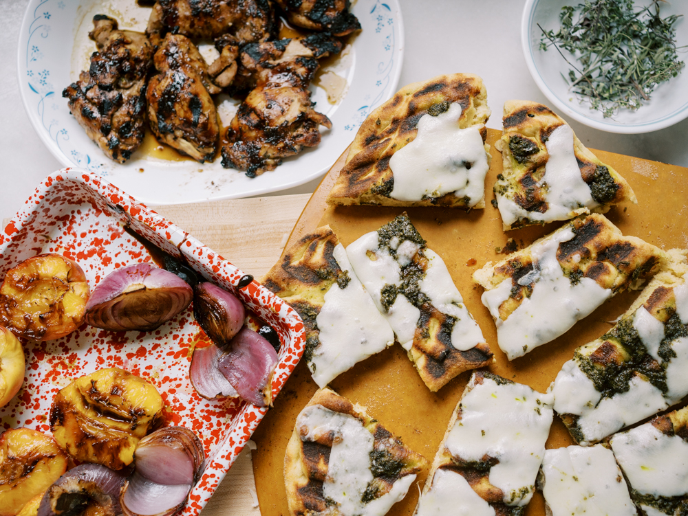 Grilled Flatbread with Pesto, Mozzarella, and Balsamic Glaze