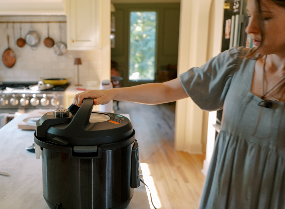 making greek yogurt in the instant pot